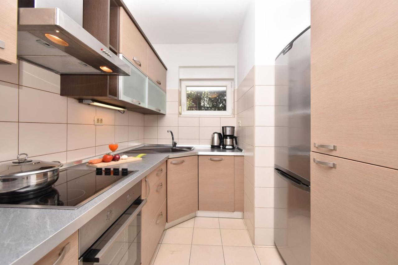 Sunny Garden Sibenik, Cozy Apartment Near Old Town エクステリア 写真