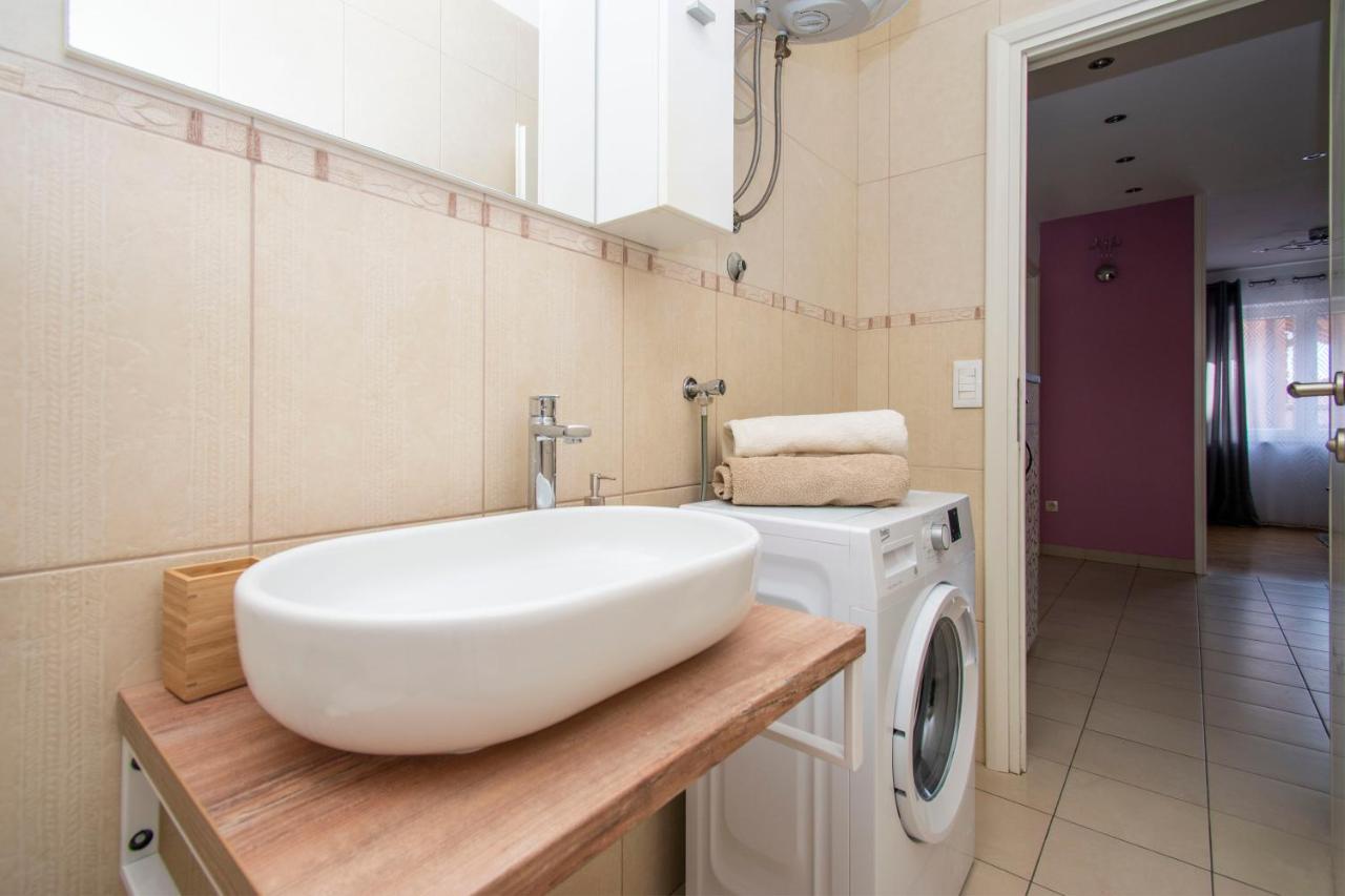 Sunny Garden Sibenik, Cozy Apartment Near Old Town エクステリア 写真