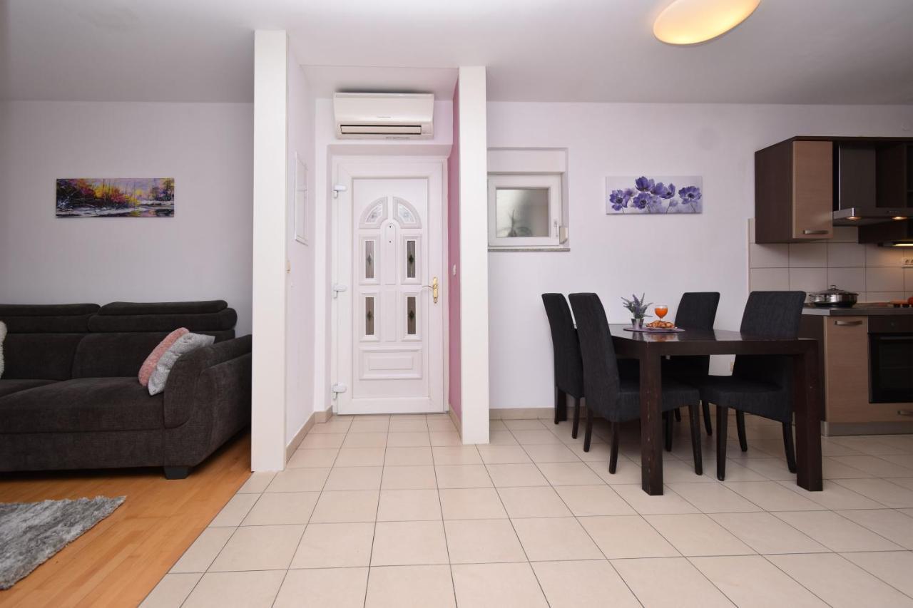Sunny Garden Sibenik, Cozy Apartment Near Old Town エクステリア 写真